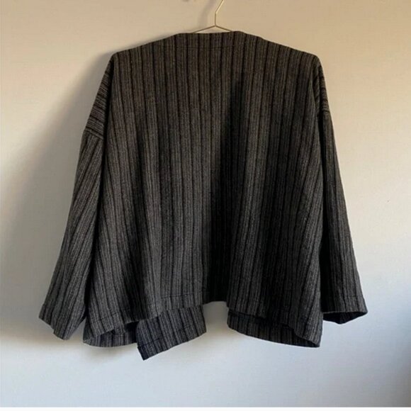 Eskandar Wool-Cashmere Oversized Jacket – Charcoal Stripe (Free Size) - Picture 4 of 15